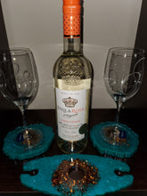 Load image into Gallery viewer, Magic Blue Wine Butler &amp; Coaster set